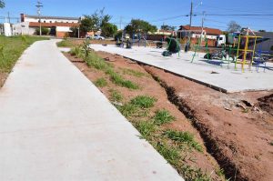 Estação de lazer ciclovia - Foto Cesar Culiche (1)