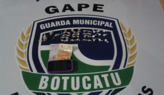 GAPE flagra menor com crack, cocaína e maconha no Jardim Brasil (2)
