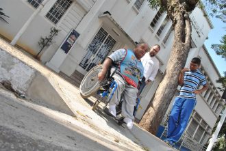 CONSTRUÇÃO DE RAMPAS DE ACESSIBILIDADE - FOTO IGOR MEDEIROS (21) (Custom)