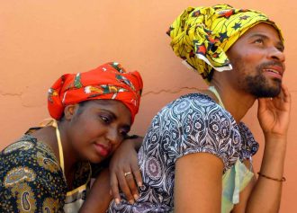 Circuito de Teatro em Português passa por Botucatu com espetáculo gratuito, nesta sexta