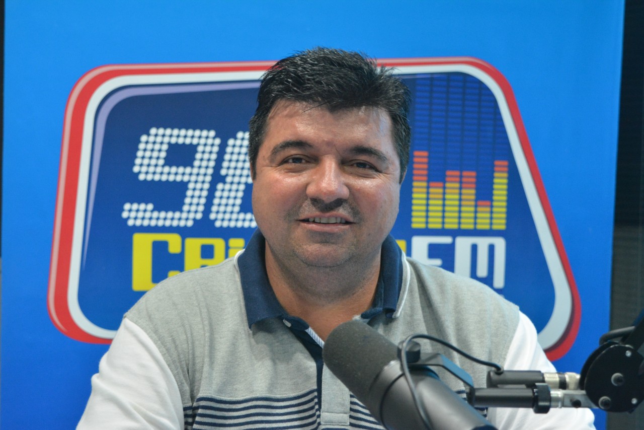 Candidatos a vice: Parceria Acontece/Criativa entrevista André Peres; veja o vídeo