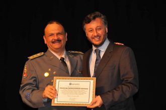 EVENTO BOTUCATU CIDADE DA SEGURANÇA - TENENTE CORONEL DA PM JORGE MIGUEL E PREFEITO JOÃO CURY - FOTO CARLOS PESSOA (168) (Custom)