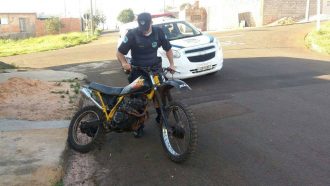 GCM apreende moto sem placa e chassis pinado