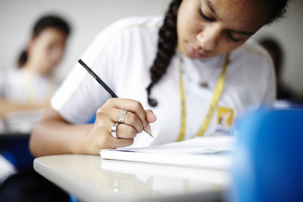 Inscrições para processo seletivo dos Colégios Embraer terminam nesta segunda, 1º