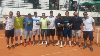 campeoes-do-torneio-de-tenis