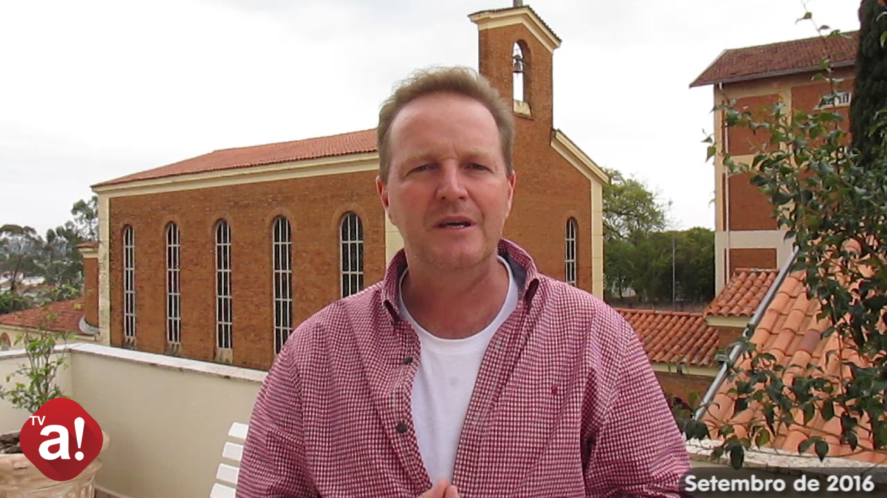 O sujo falando do mal lavado!!!