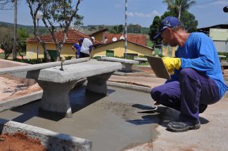 praca-em-cesar-neto-foto-carlos-pessoa-1-custom