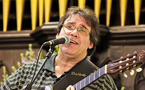 Igreja Presbiteriana Independente de Botucatu recebe neste domingo famoso cantor da música evangélica