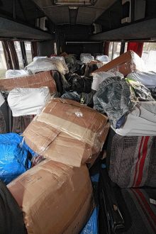 ônibus é apreendido com produtos contrabandeados. 16/10/2016