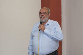 Caldas aceitaria, mas posse seria apenas após a volta do recesso