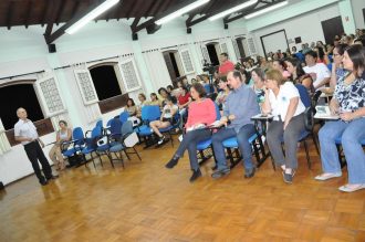 mesa-redonda-da-semaba-do-bebe-foto-andreia-seullner-1