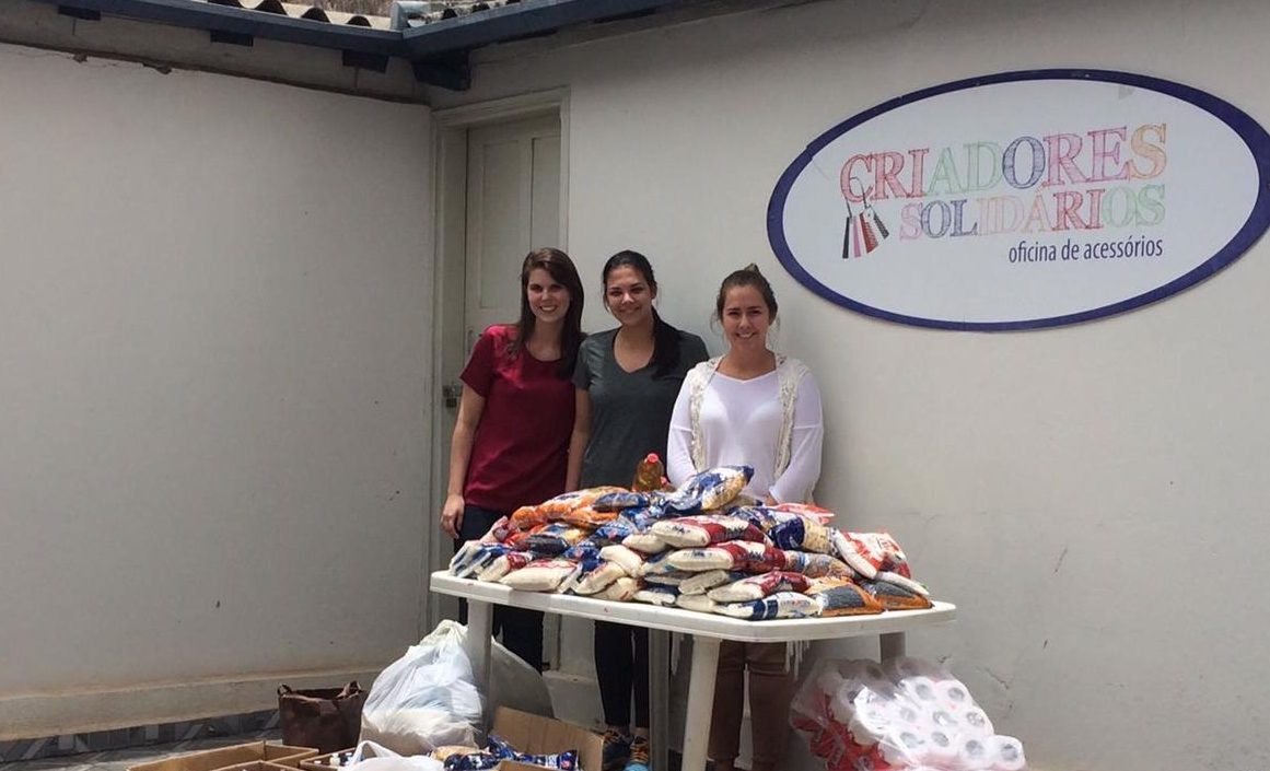 Fundo Social de Botucatu recebe doações de alimentos, roupas e itens de higiene