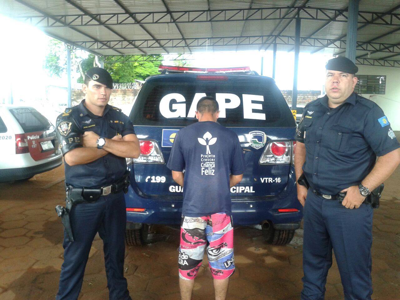 GAPE prende jovem com drogas no Pátio 8