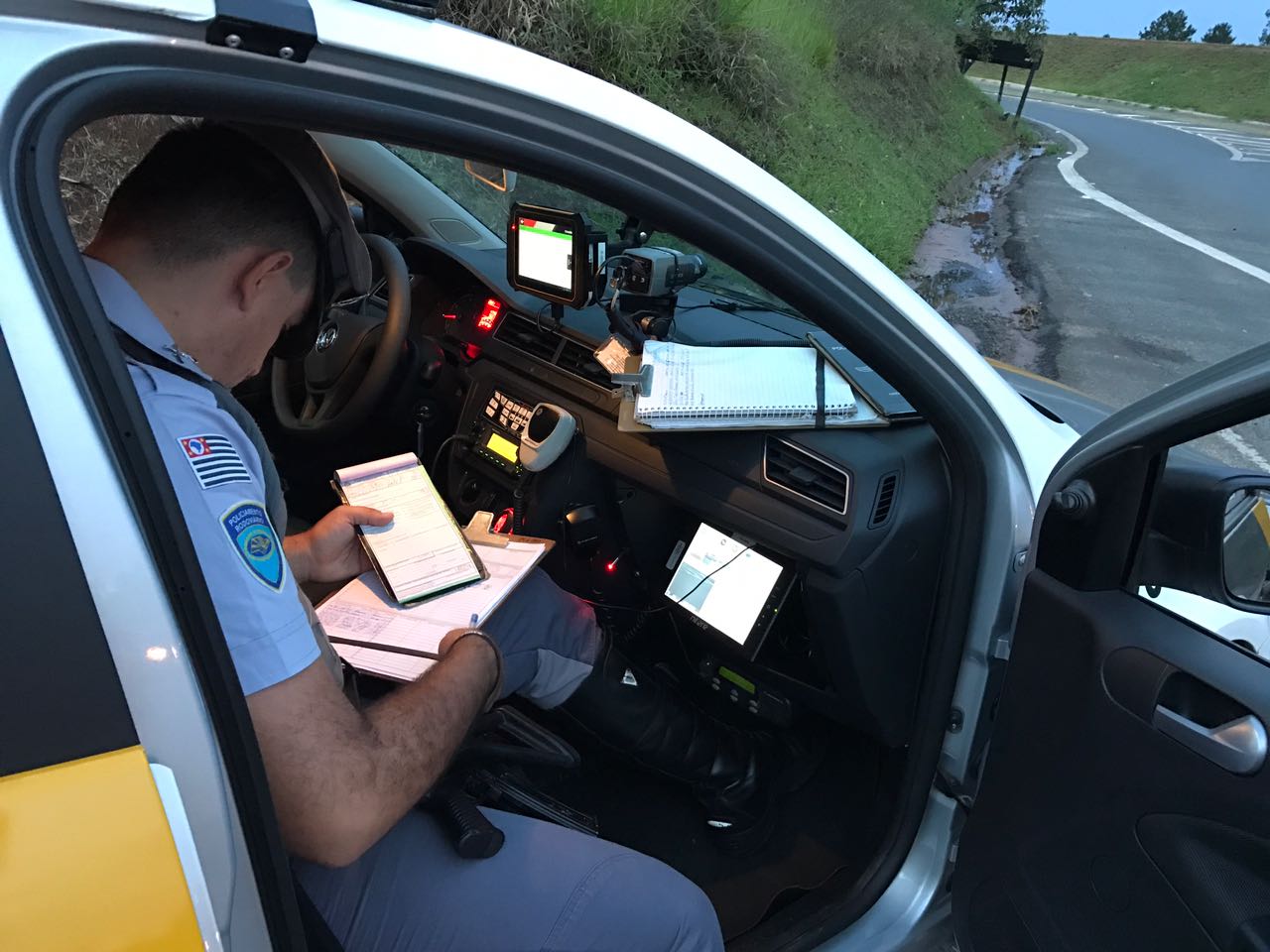 Rodovias estão com policiamento reforçado no Carnaval Rodovias estão com policiamento reforçado no Carnaval