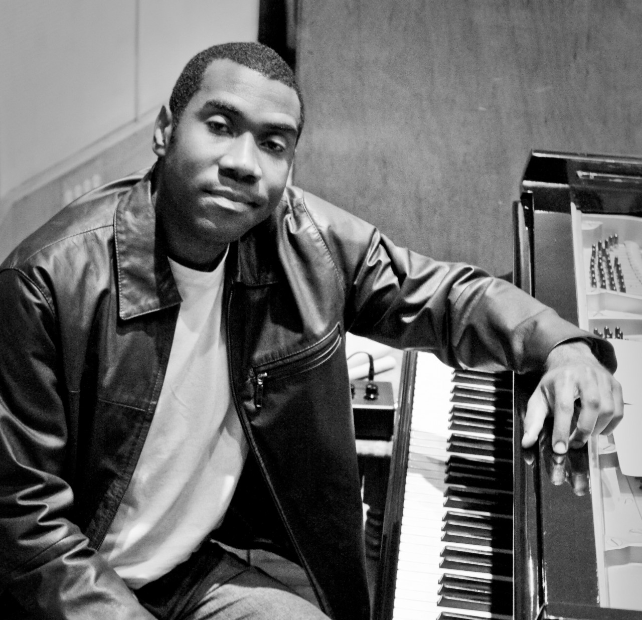 Comissão de Arte e Cultura (CAC) da FMB promove recital de piano com Hércules Gomes