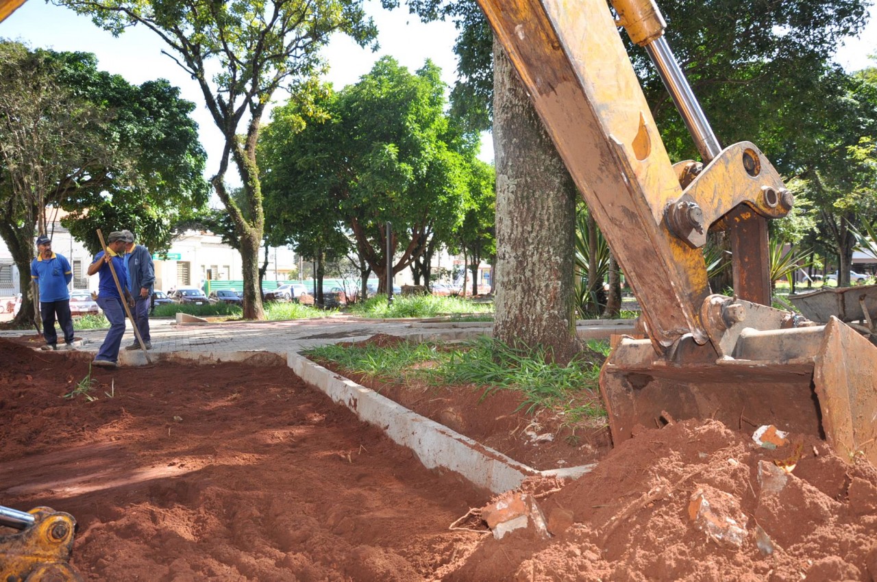 Rua Costa Leite, em frente ao Hospital Unimed, será interditada nesta sexta-feira