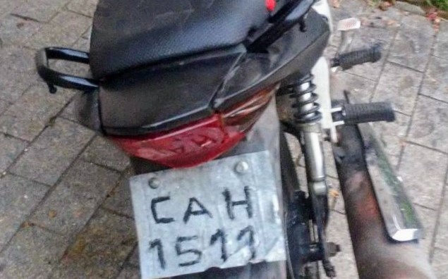 GAPE apreende moto com placa ‘artesanal’ em Botucatu