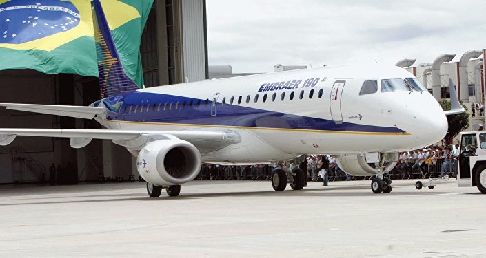 Embraer entrega mais aviões em 2017, mas vê queda de pedidos firmes no 2º trimestre Embraer entrega mais aviões em 2017, mas vê queda de pedidos firmes no 2º trimestre