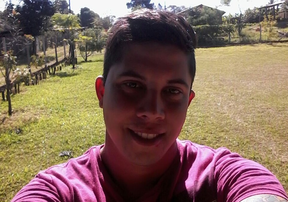 Irmã pede justiça após jovem ser morto a garrafadas em Botucatu