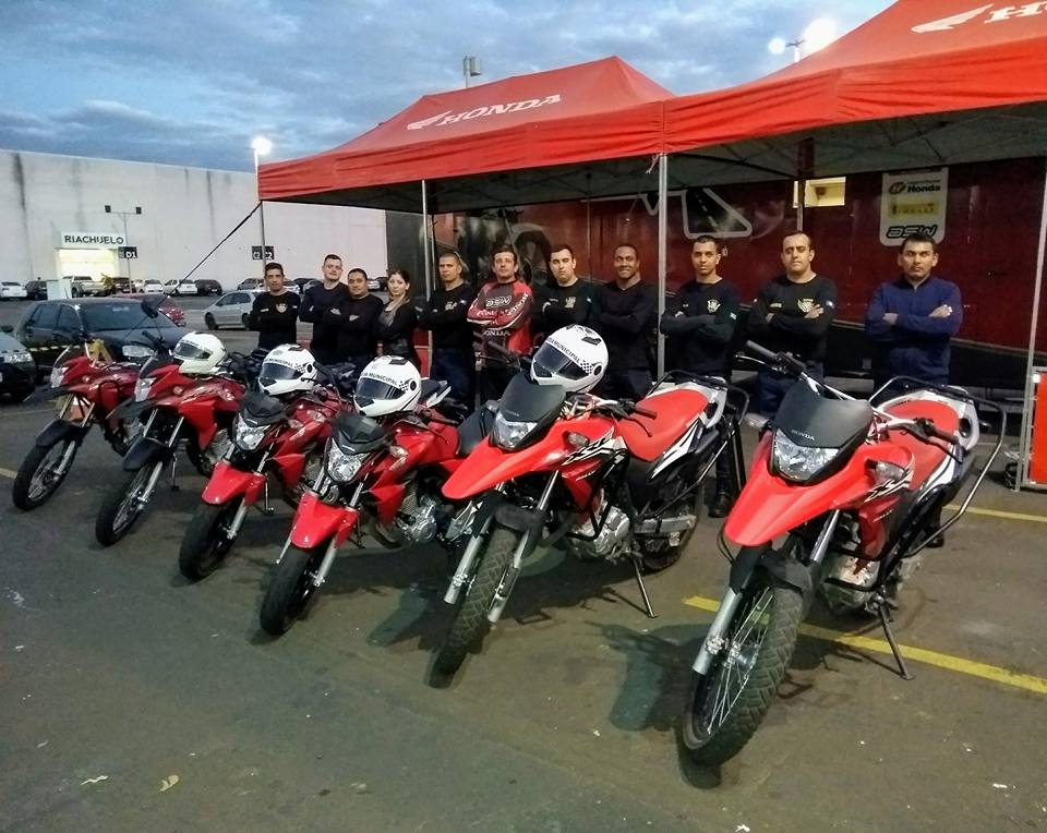 GCM realiza curso de pilotagem da Honda GCM realiza curso de pilotagem da Honda