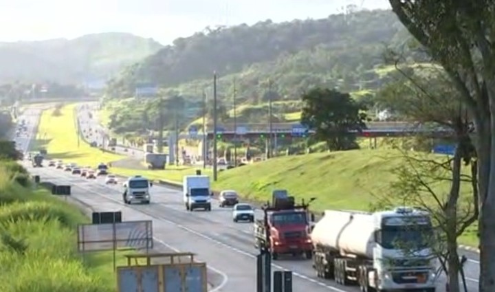 Trecho da Rodovia Castello Branco é interditado para obras em Avaré Trecho da Rodovia Castello Branco é interditado para obras em Avaré