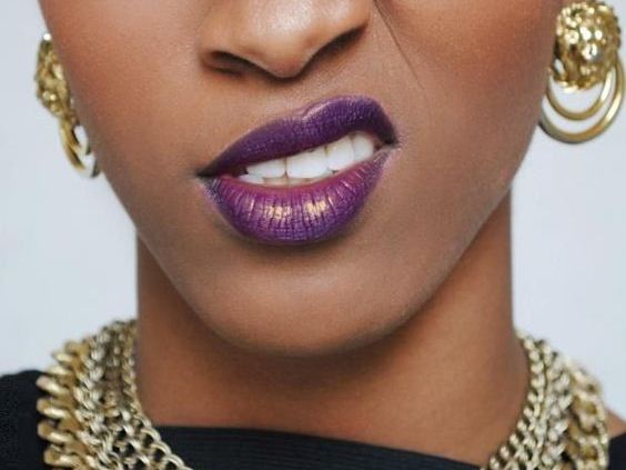 Inspirações para usar batons coloridos