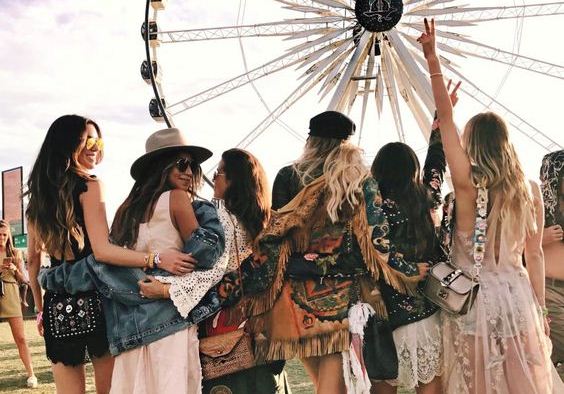 Inspirações de looks para festivais