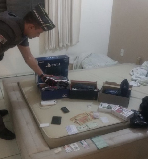 Homem é detido por aplicar golpe do cartão de crédito