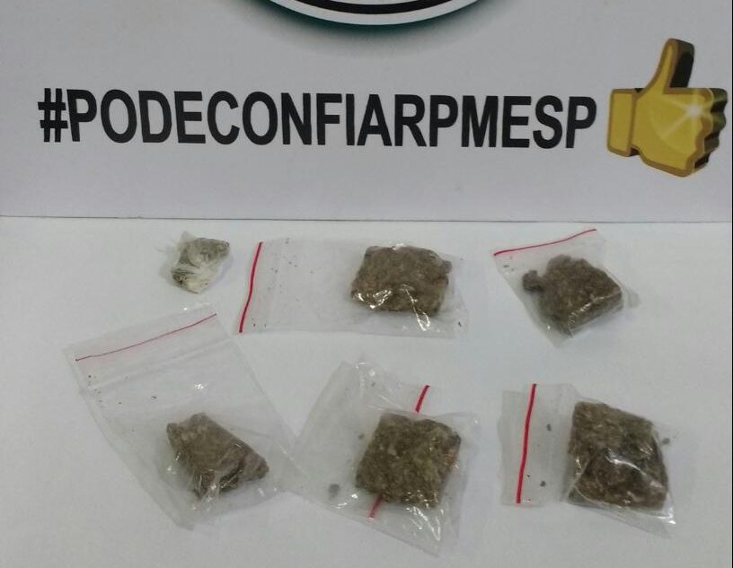 Passageiro de ônibus é detido com maconha em Botucatu