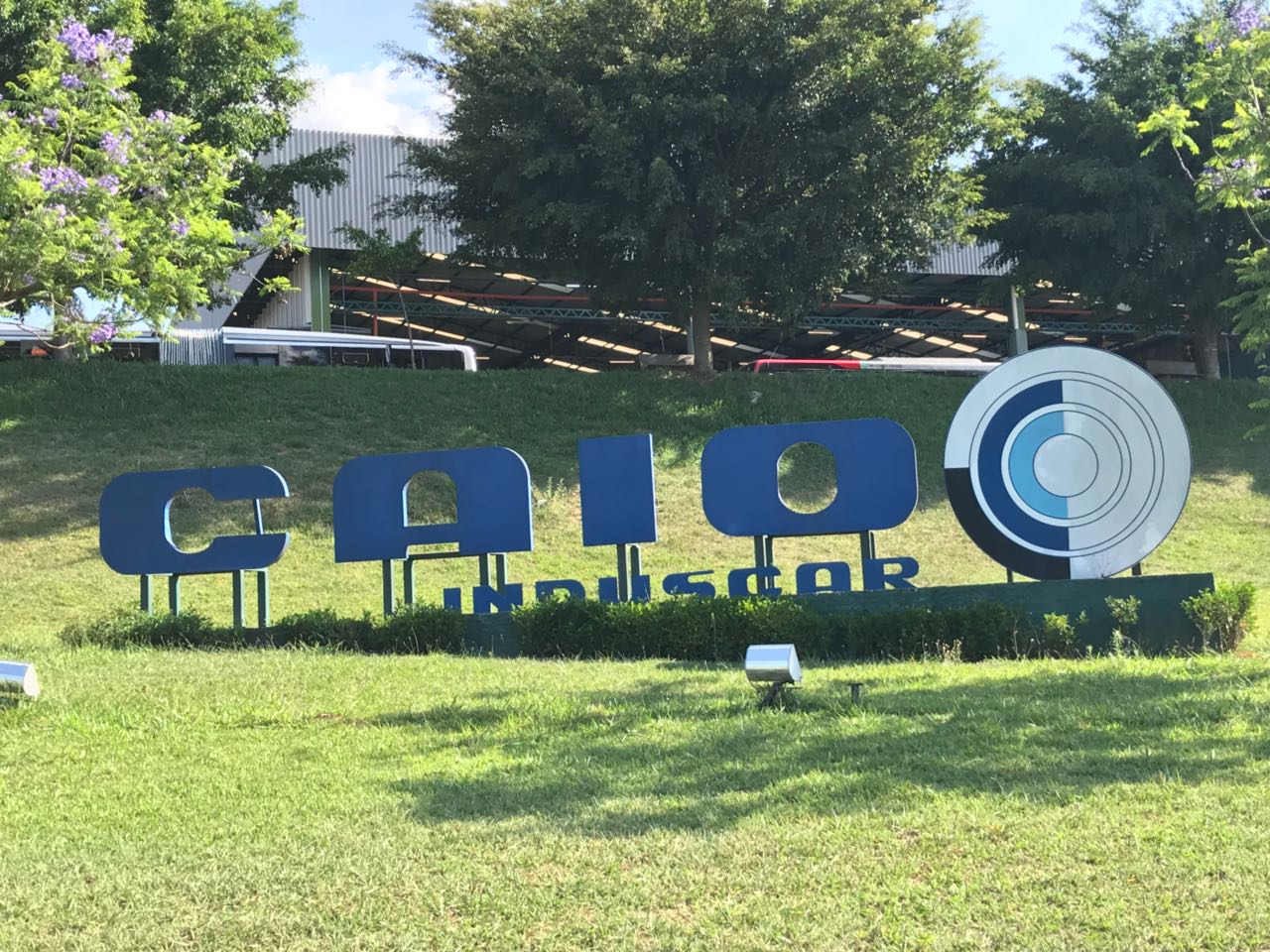 Caio Induscar dispensa mais 20 colaboradores; Tecnaut demite 28 funcionários