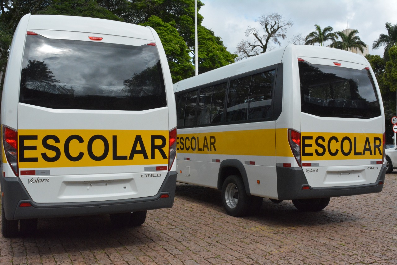 Transporte Escolar Municipal recebe mais dois novos veículos