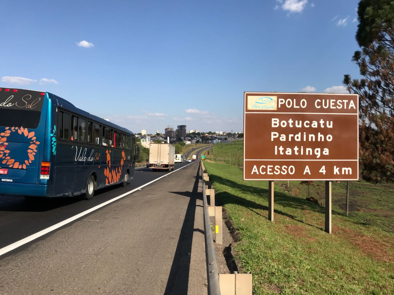 Mais de 300 mil carros devem circular nas estradas da região de Botucatu durante feriado de Páscoa