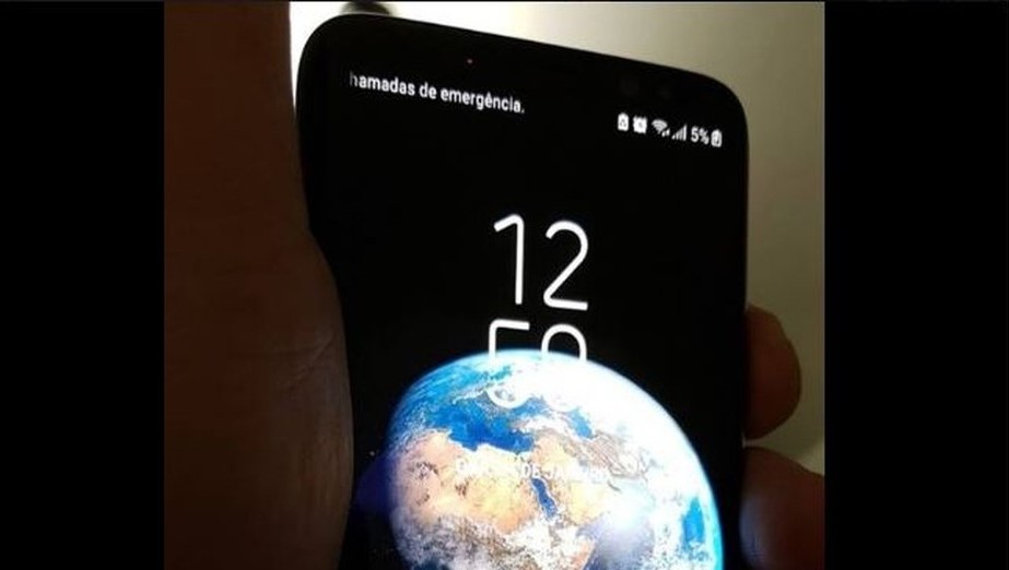 Celular perdido no mar é achado por criança e devolvido ao dono em Lençóis Paulista