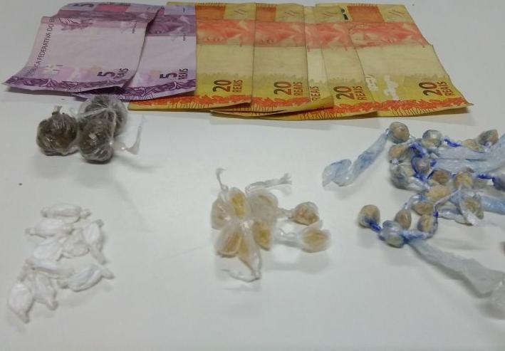 Polícia surpreende jovem traficando na Vila Jardim