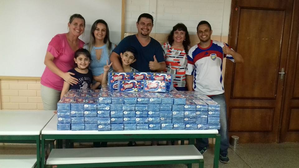 Ação arrecada 185 caixas de bombom para a Creche do Bairro alto