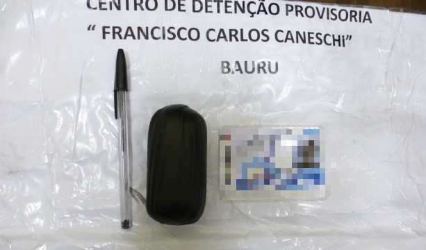 Mulheres tentam entrar com droga e celular em presídios da região Mulheres tentam entrar com droga e celular em presídios da região