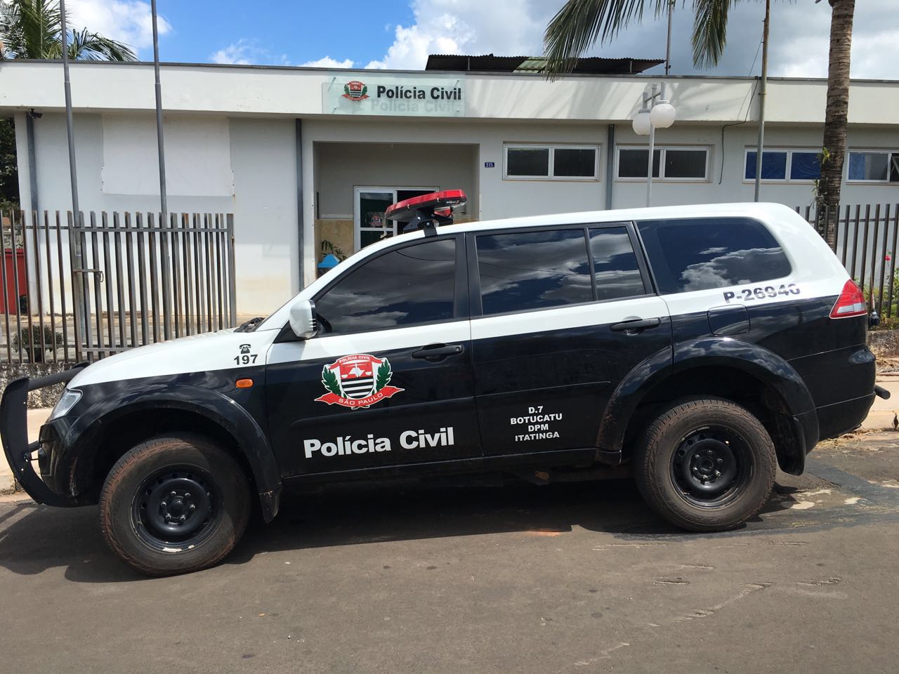 Bandidos roubam malote com r$ 120 mil no centro de itatinga | jornal acontece botucatu