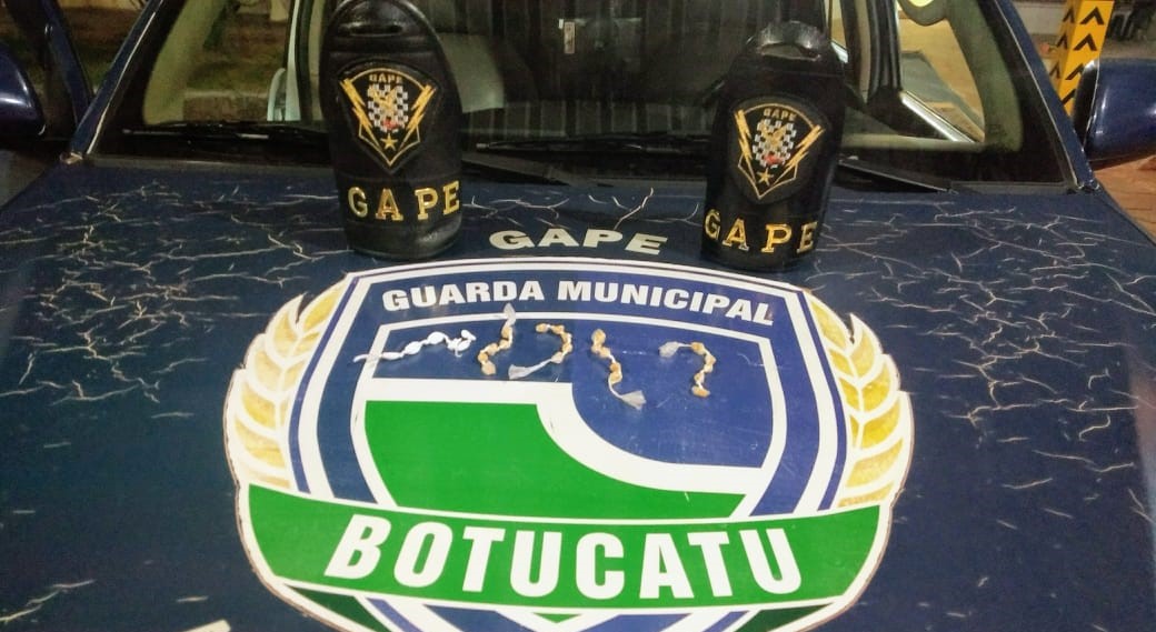 GCM flagra tráfico de drogas perto de Centro Comunitário na Cohab 4