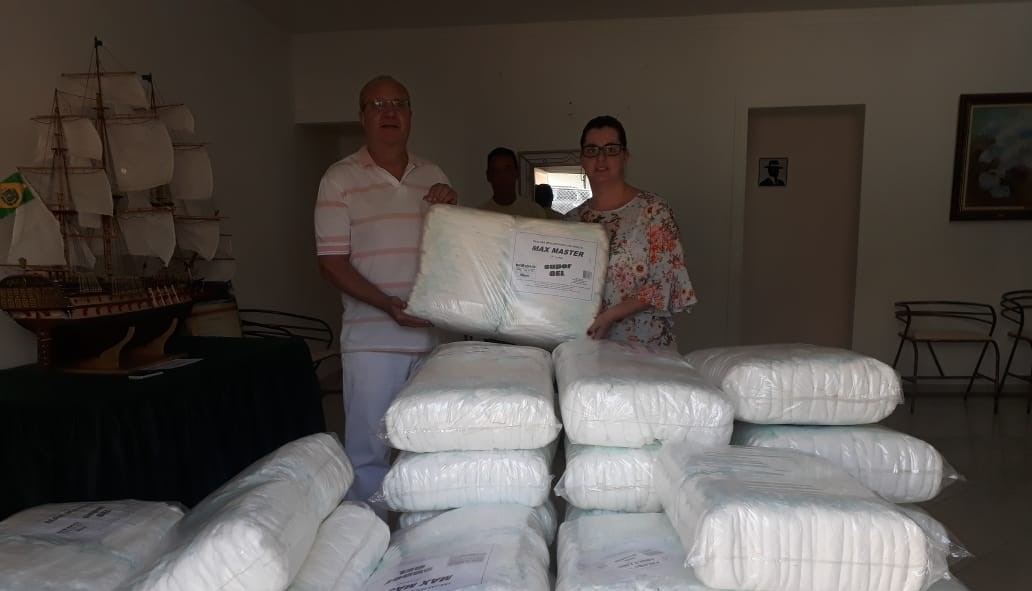 ABAR faz doação de R$ 7 mil em fraldas para instituições de Botucatu e região