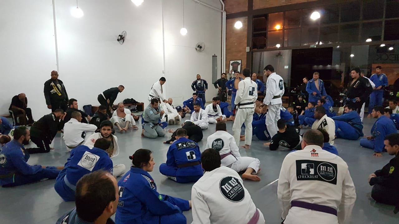 Leonardo Vieira gradua professor botucatuense com 4º na faixa preta em seminário da Checkmat Leonardo Vieira gradua professor botucatuense com 4º na faixa preta em seminário da Checkmat