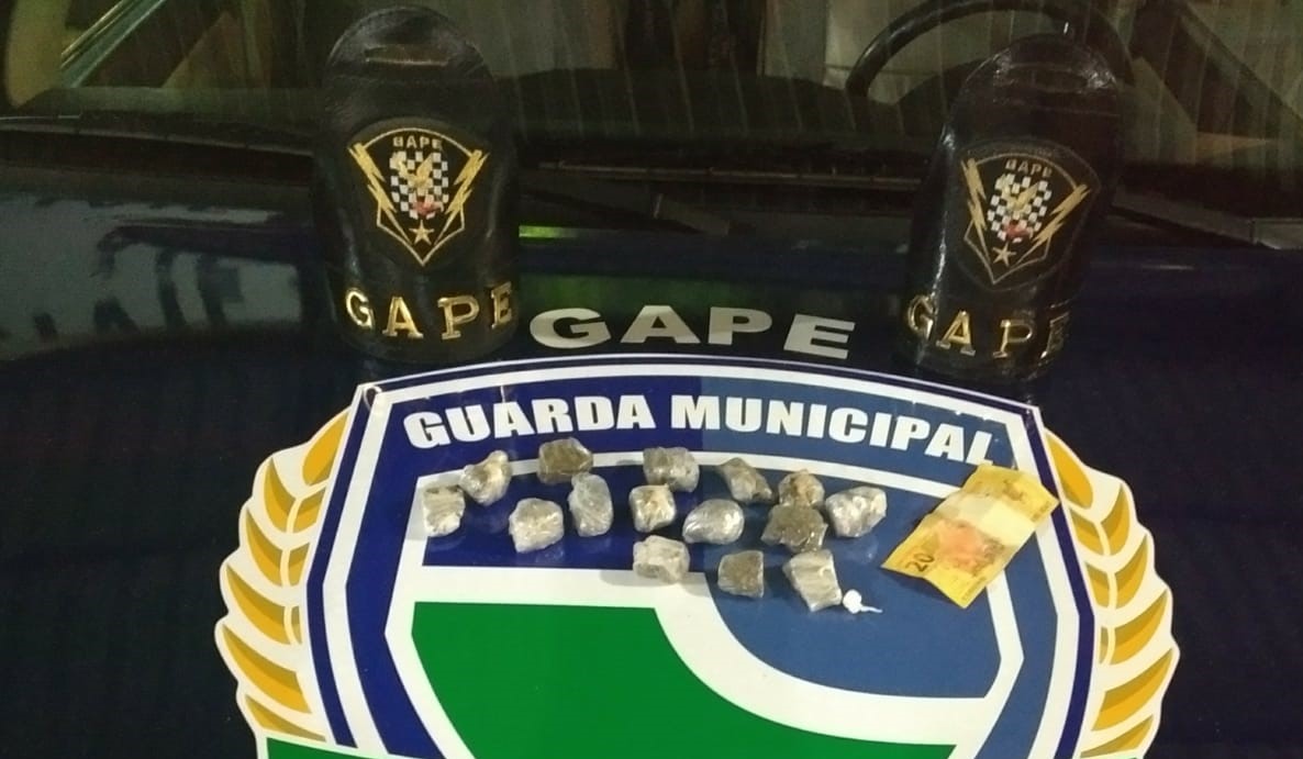 GAPE surpreende garoto de 14 anos traficando no Jardim Brasil