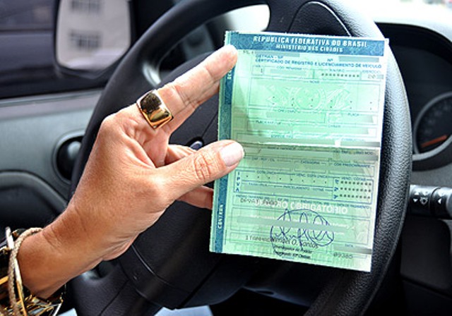 Setembro é mês de licenciar veículos com placas terminadas em 7 e 8 Setembro é mês de licenciar veículos com placas terminadas em 7 e 8