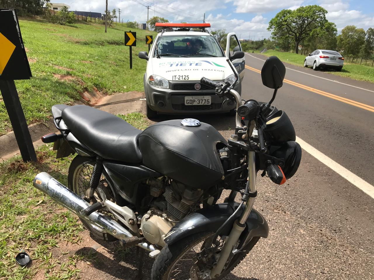 Acidente deixa motociclista ferido na Gastão Dal Farra