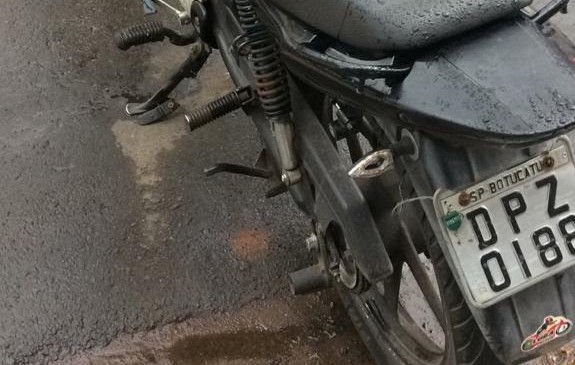 Homem faz apelo para encontrar moto furtada em Botucatu