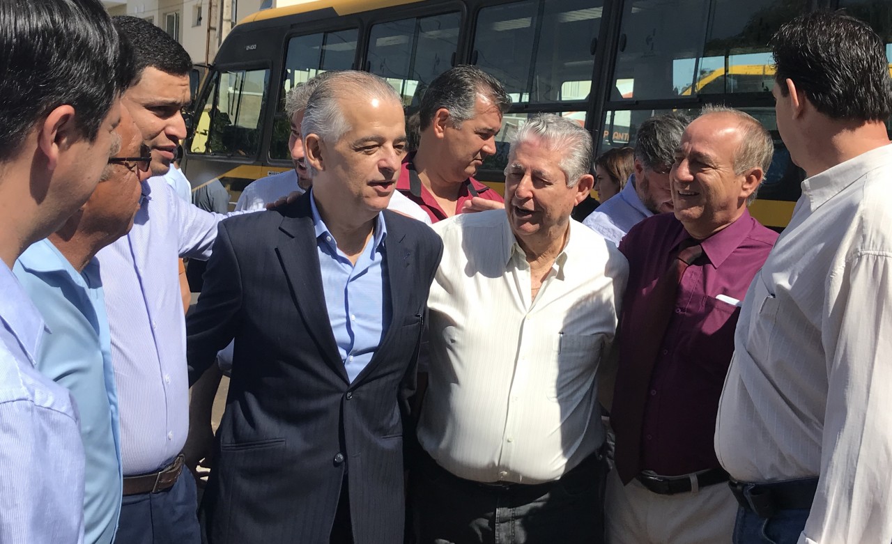 Márcio França entrega em Botucatu 102 ônibus escolares para municípios