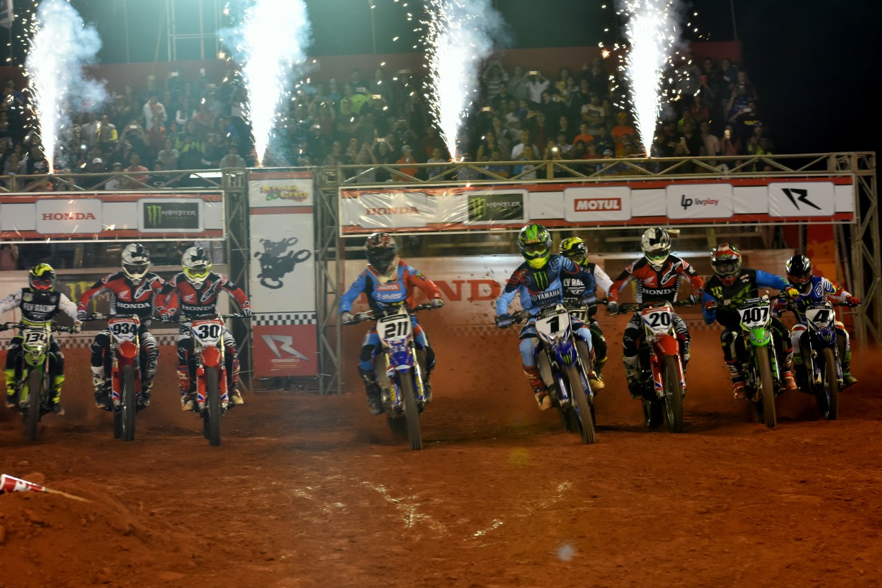 Arena Cross em Botucatu terá transmissão ao vivo em seus canais oficiais e no Bandsports