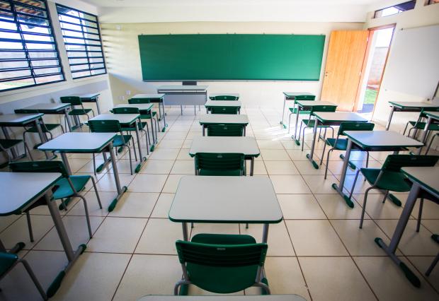 Doria anuncia 4 períodos de férias por ano na rede estadual de SP