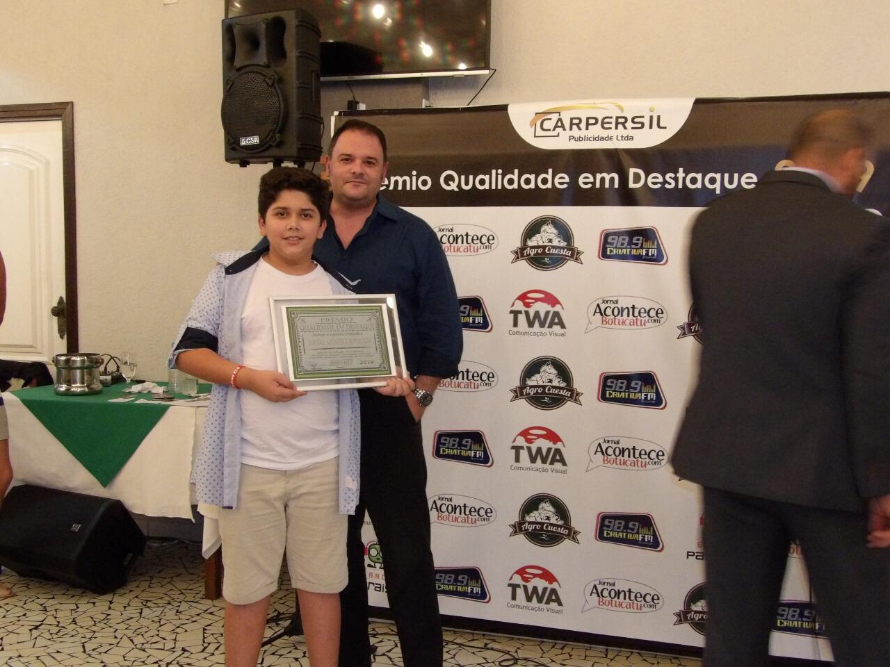 Empresários e comerciantes de Botucatu recebem certificados “Qualidade em Destaque” 2019