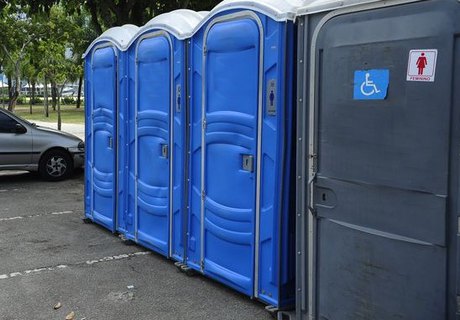 Sancionada lei que torna banheiros químicos adaptados obrigatórios Sancionada lei que torna banheiros químicos adaptados obrigatórios