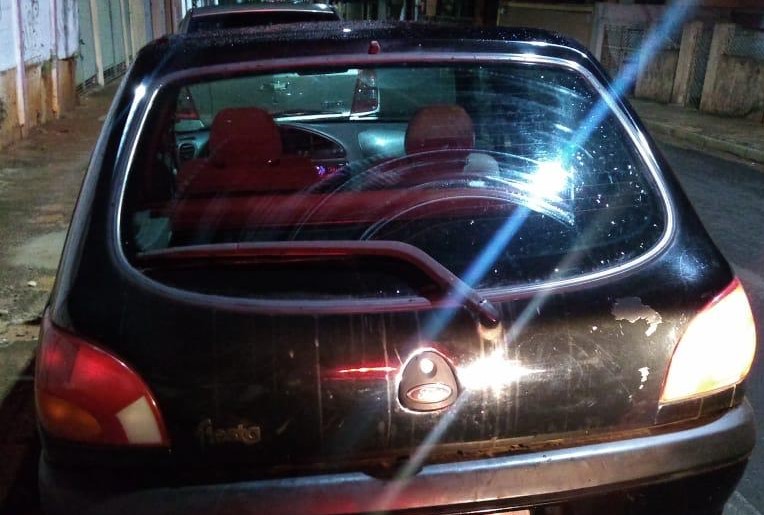 Duas crianças furtam veículo e saem dirigindo em Botucatu